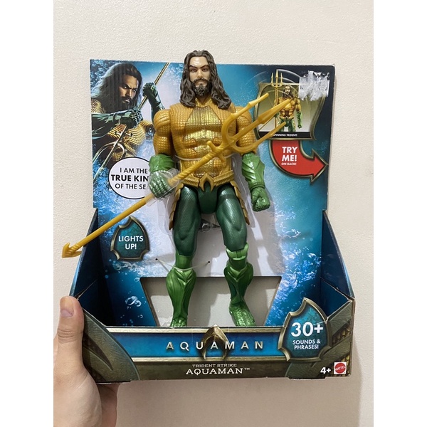 Aquaman trident best sale strike figure