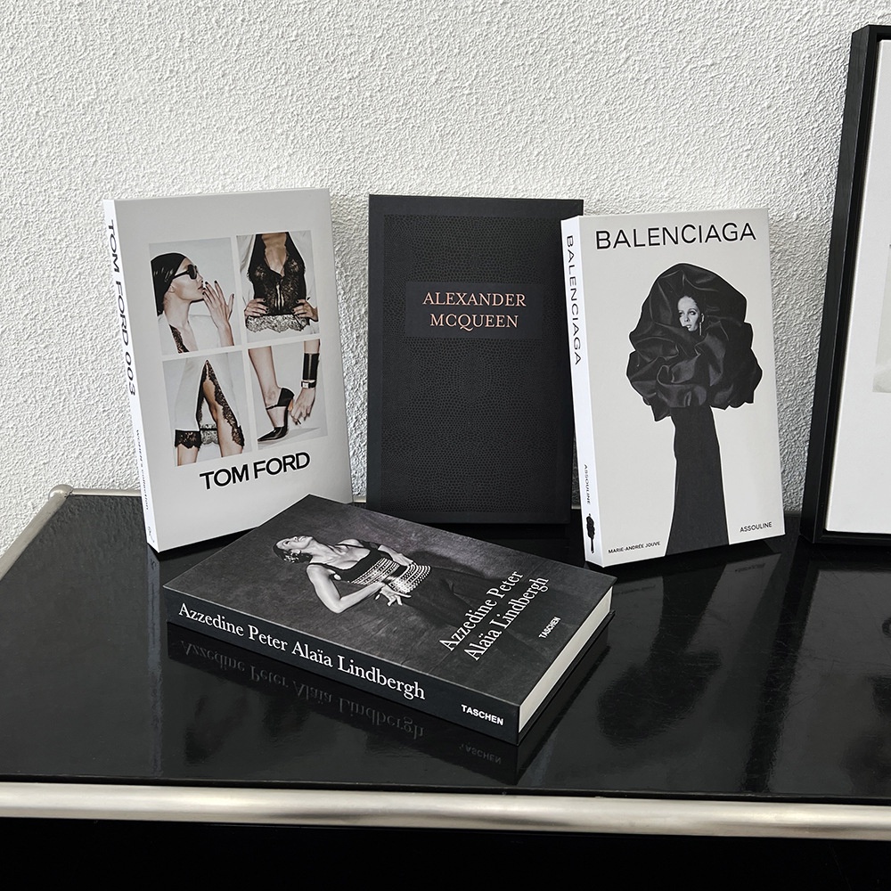 Creative Fashionable Folding Fake Book Decoration English Designer ...