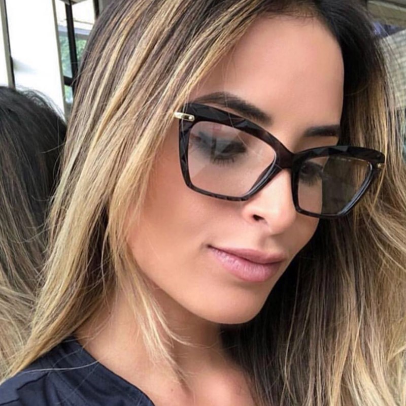 Trendy womens hotsell glasses 2019