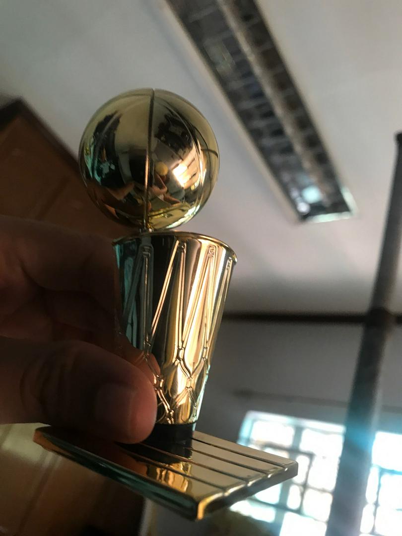  Yoyogi NBA Championship Trophy, FMVP Trophy, MVP Trophy NBA,  Basketball Trophy Suitable for NBA Fans, Souvenir, Home Decoration, Awards  for Various Basketball Matches (Size : B-15.7) : Sports & Outdoors