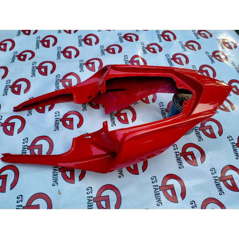 R15 v2 rear hot sale tail panel price