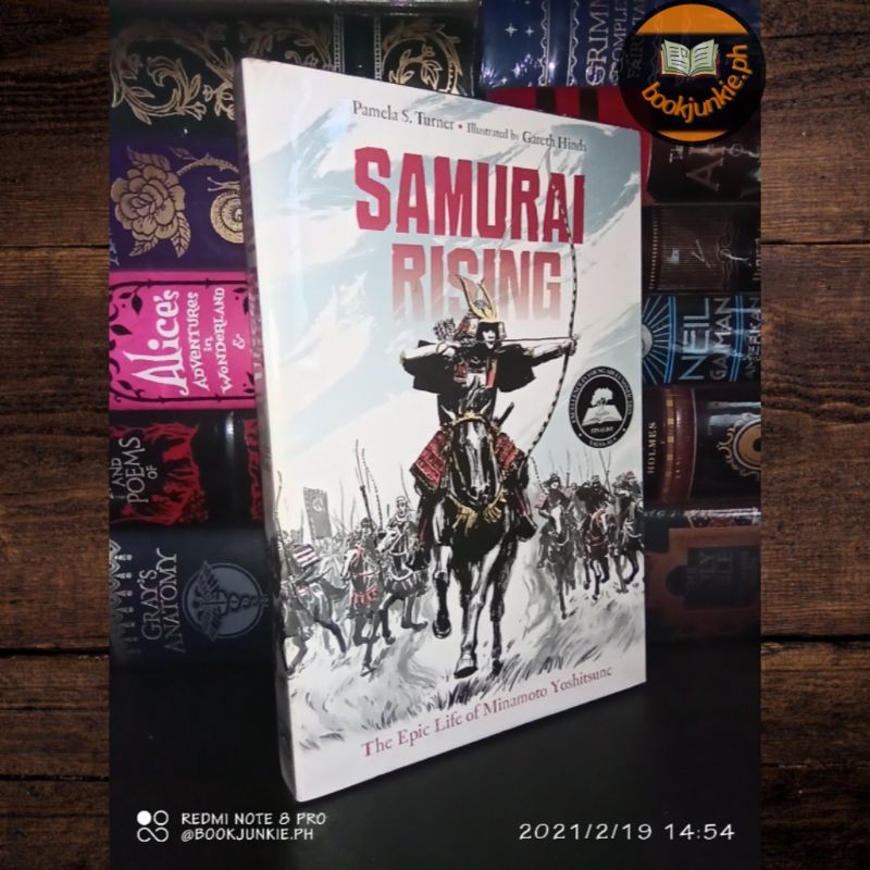 Samurai Rising: The Epic Life of Minamoto YoshitsuneBy Pamela S. Turner ...