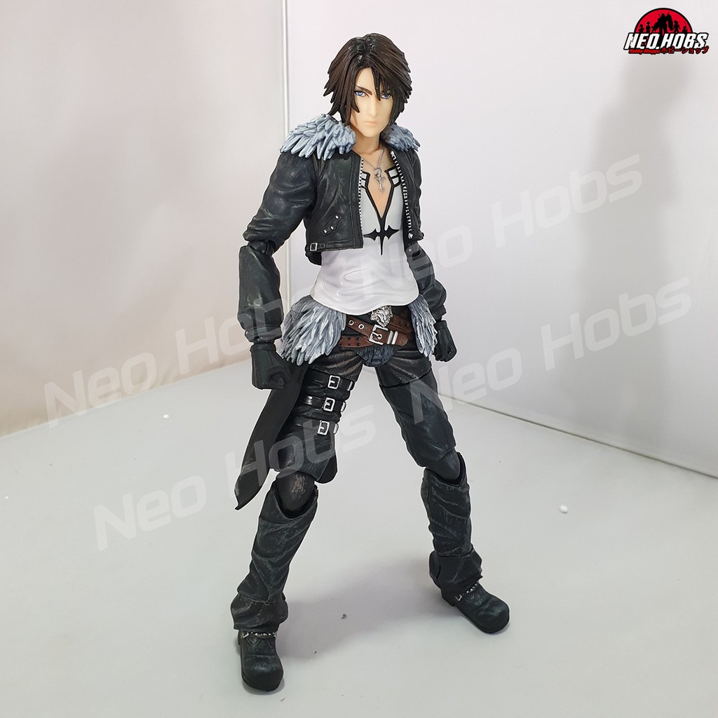 Play arts store squall