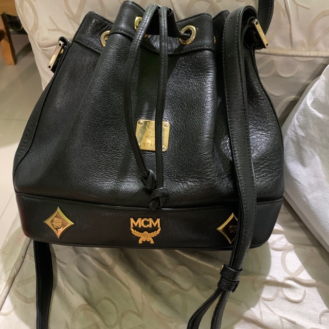 Mcm bucket best sale bag black