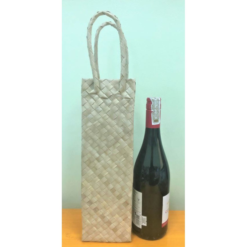 Bag for online wine