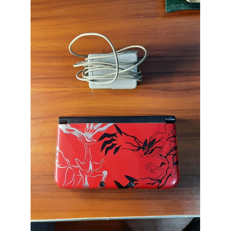 Nintendo Old 3DS XL X & Y Red Limited Edition (US Version & Non CFW