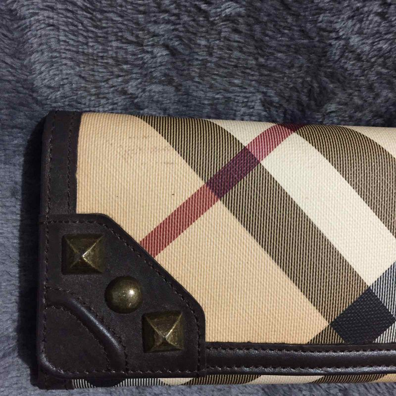 Burberry Novacheck Studded Large Wallet BB-1104P-0001