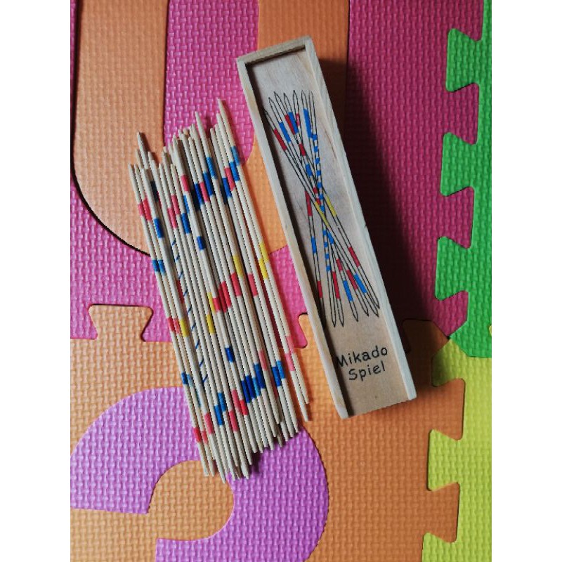 Mikado pickup sticks Educational material family game traditional