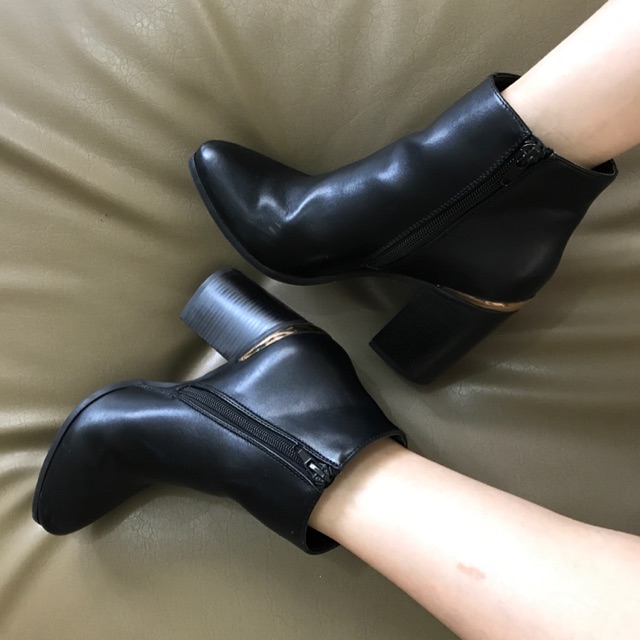 Forever 21 best sale black ankle boots