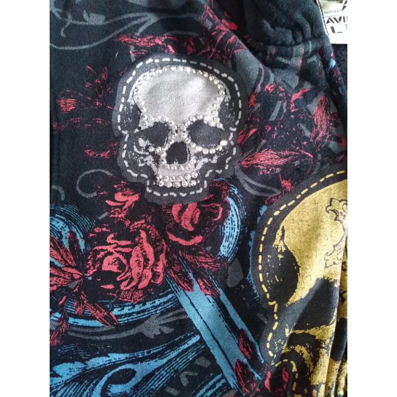 avirex skull zip up