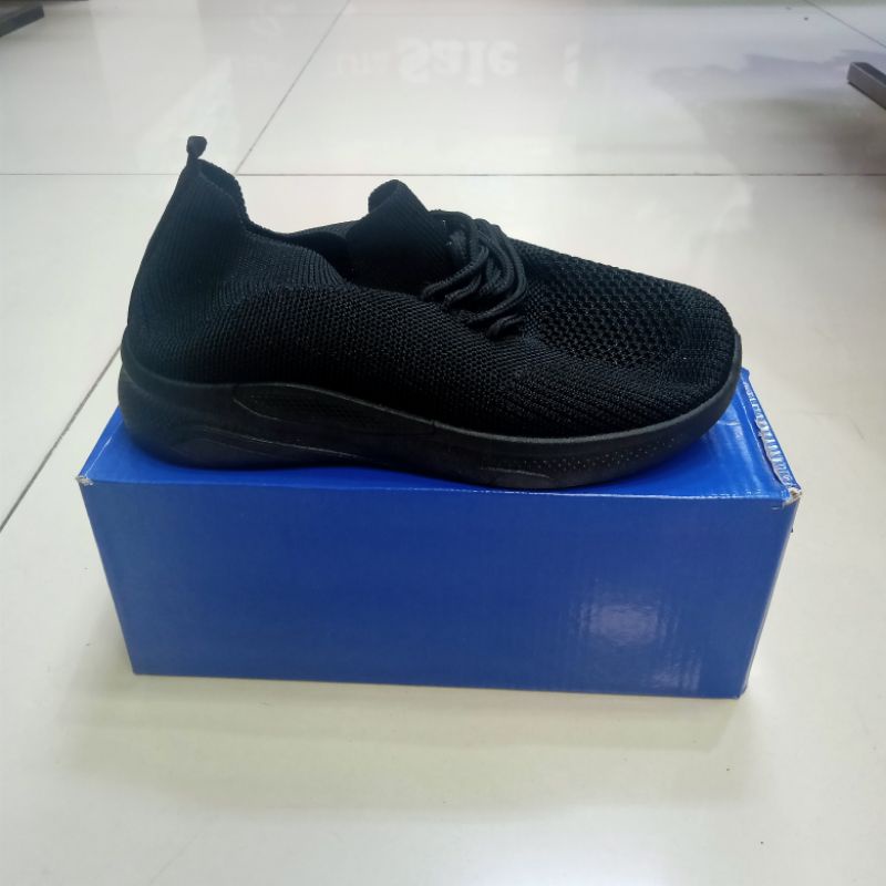 HITAM Breslin Black Slip On Shoes | Shopee Philippines