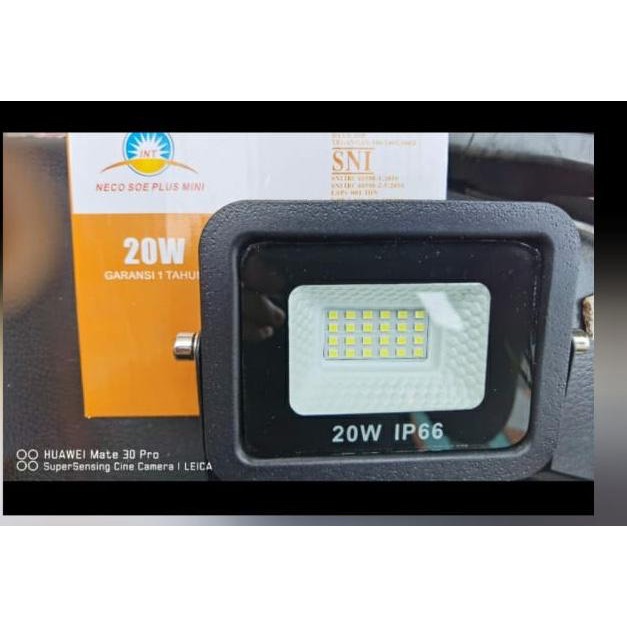 Led Spotlight 20 Watt Flood Light IP66 (1 Year Warranty) | Shopee ...