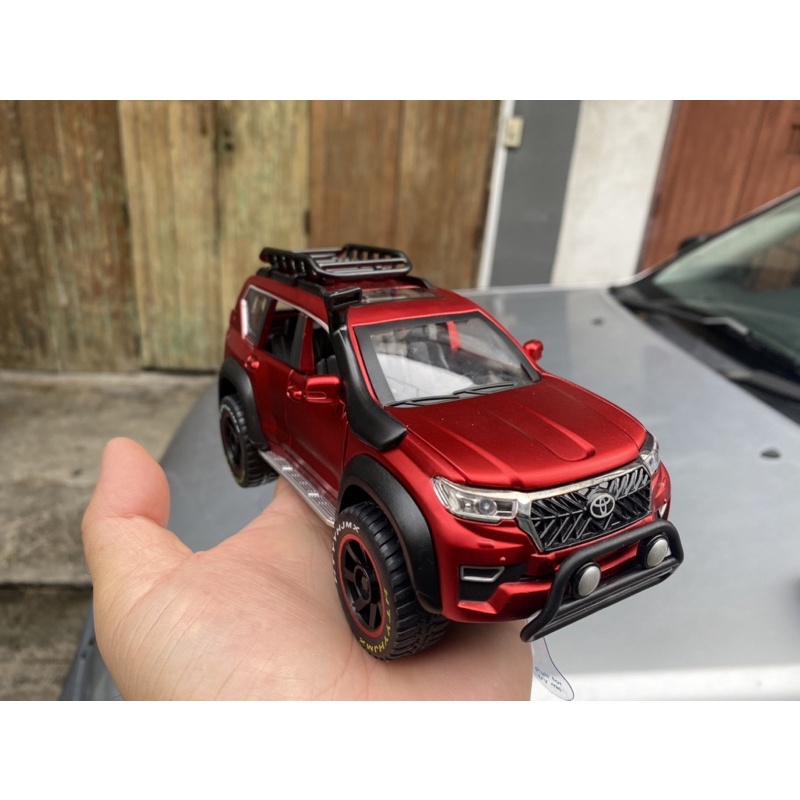 Fortuner scale model on sale