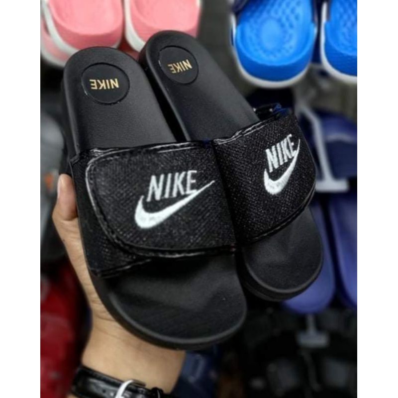 Nike slides hot sale tumblr