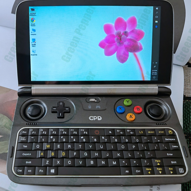 GPD WIN2(256G) 眠く