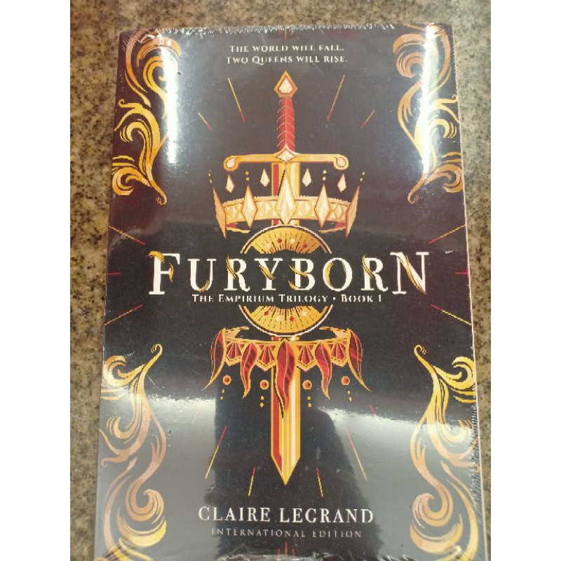 Furyborn (The Empirium Trilogy, 1)