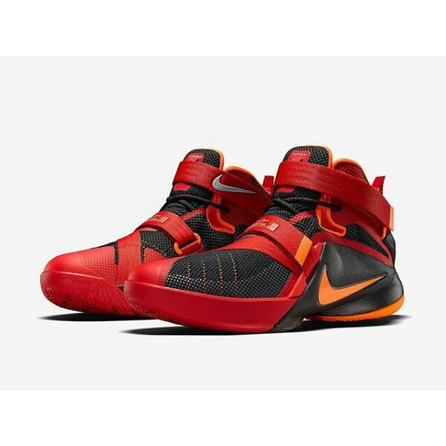 Nike lebron best sale soldier 9 price