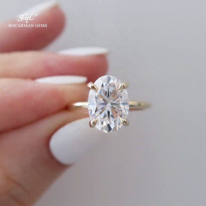 Oval Cut Single Diamond Engagement Ring Classic Prong