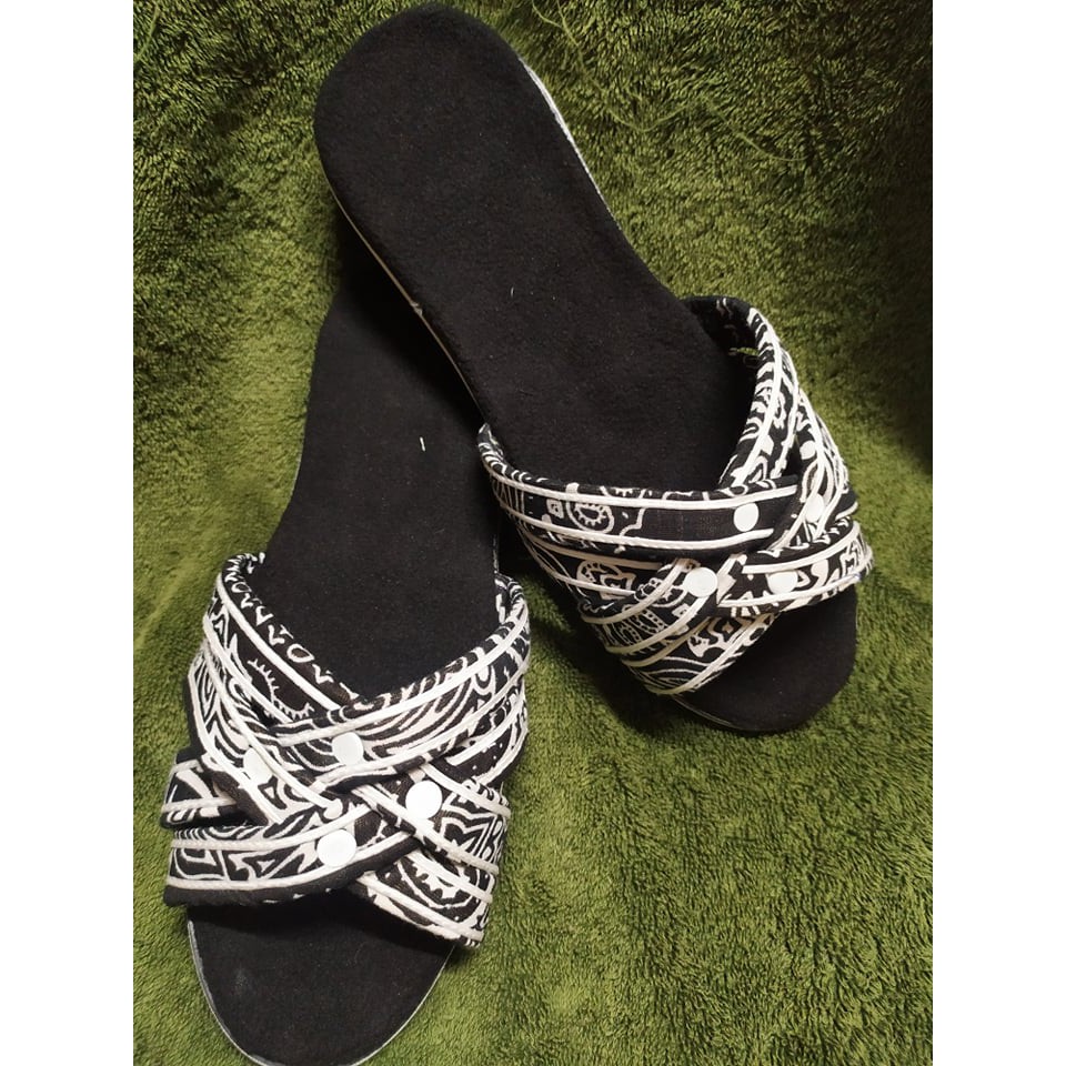 Bandana slippers online mens