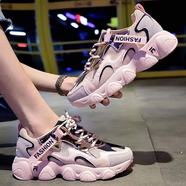 Korean sneakers hotsell trend 2019