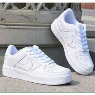 Difference between mens and best sale womens nike air force 1