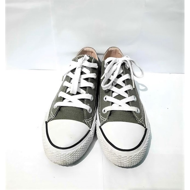 Payless store converse sneakers