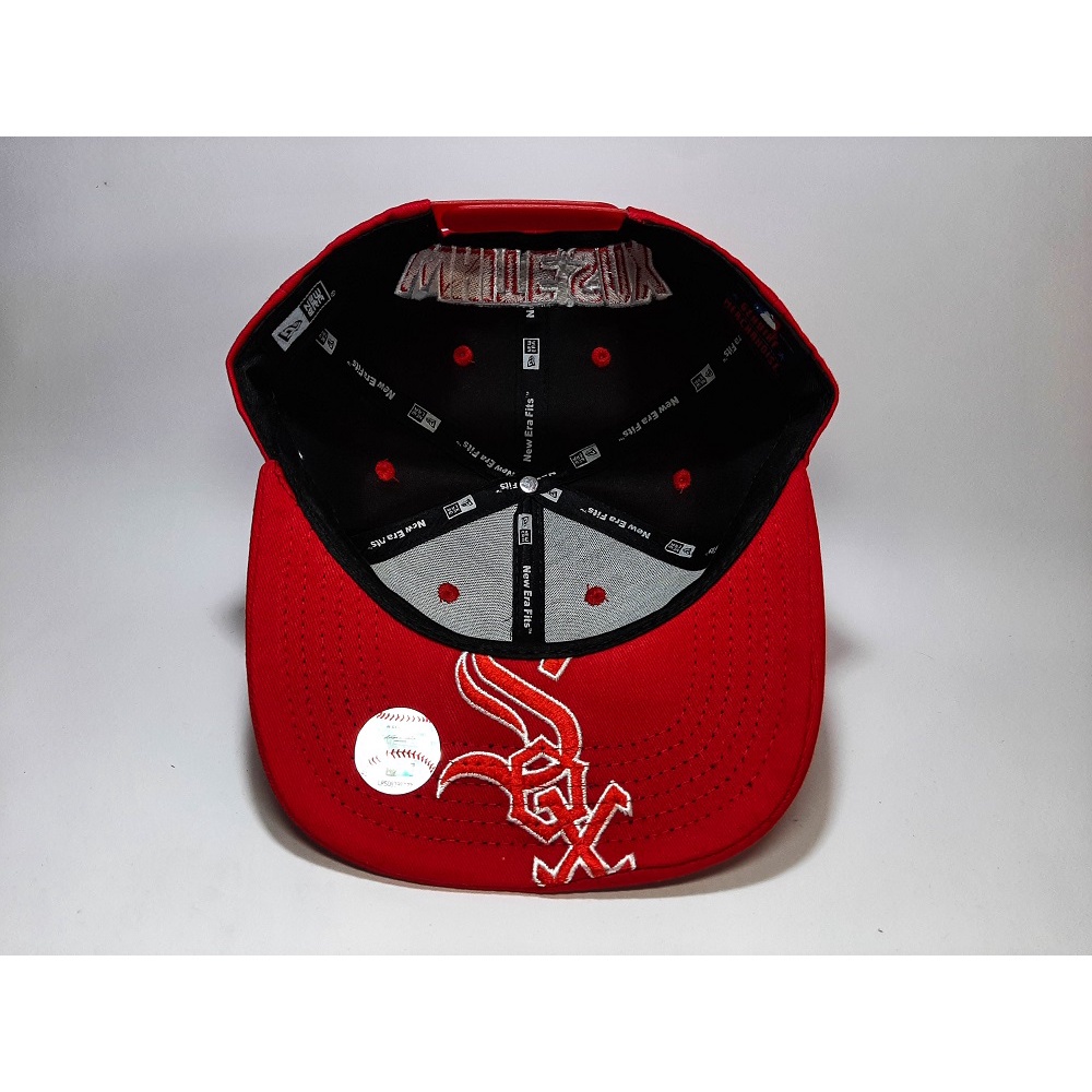 Vintage Cap White Sox New era Pro, Men's Fashion, Watches & Accessories,  Caps & Hats on Carousell