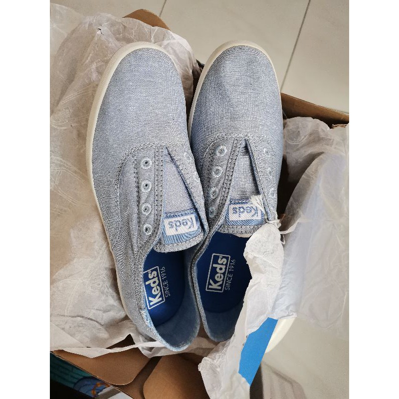 Slip on store keds with laces