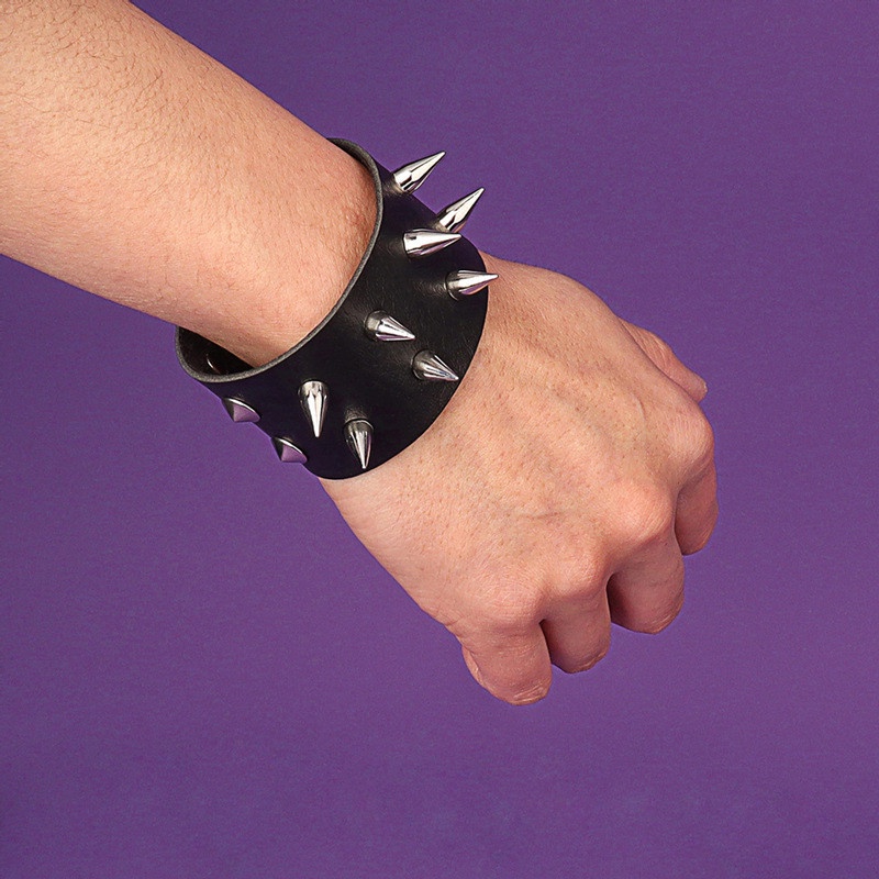 Spike deals bracelet punk