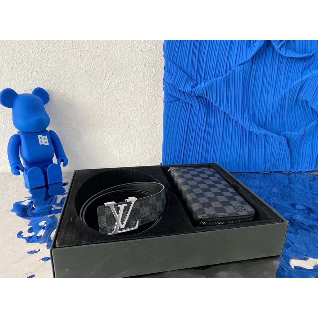 LOUIS VUITTON HighEnd TwoPiece Gift Box • Belt • Fold Wallet Gift