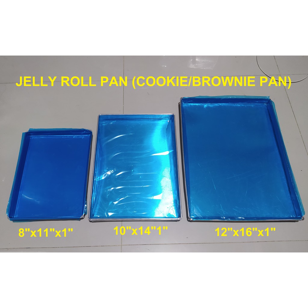 Jelly roll pan clearance measurements