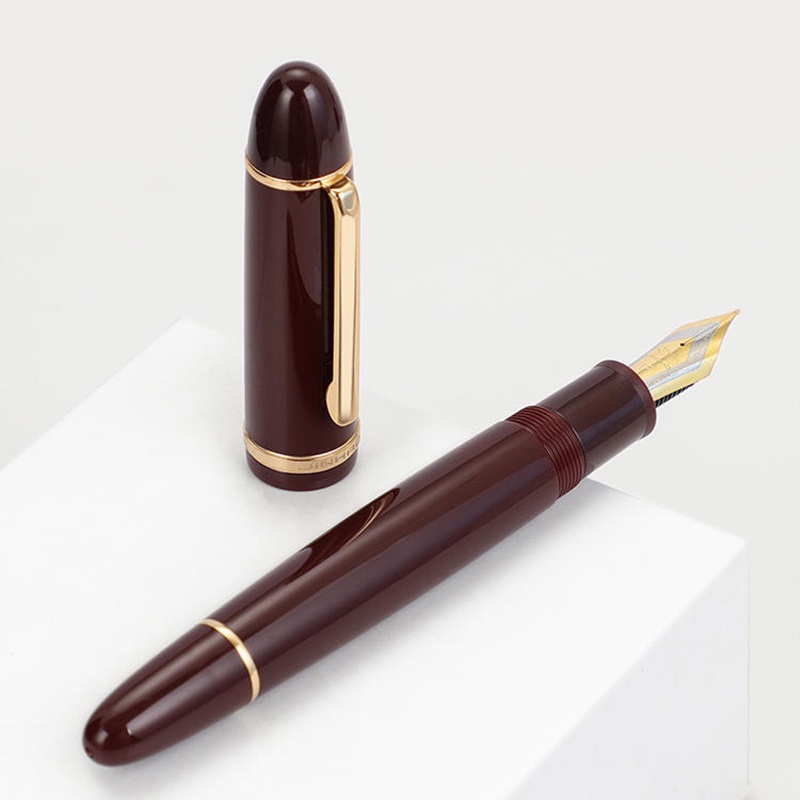 Gullor Schlanker Füller Golden – Fein Schreibend, Weißes Design Mit Clip, Inklusive Konverter