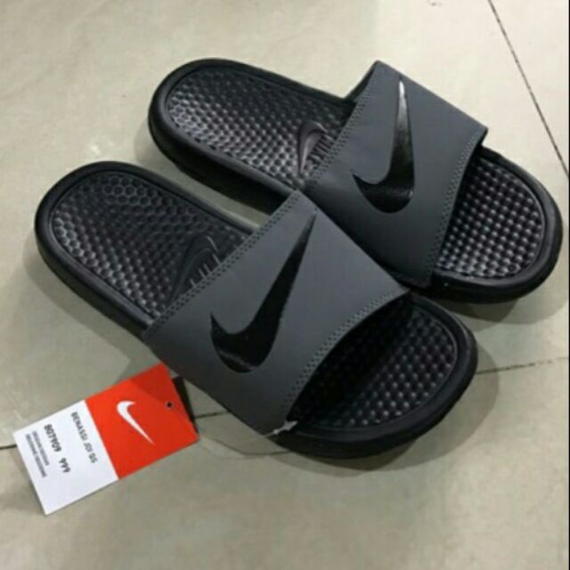 Nike shop slippers gray