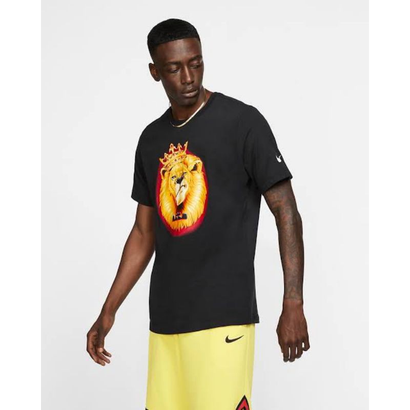 Lebron james cheap lion t shirt