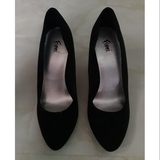 Fioni on sale black flats