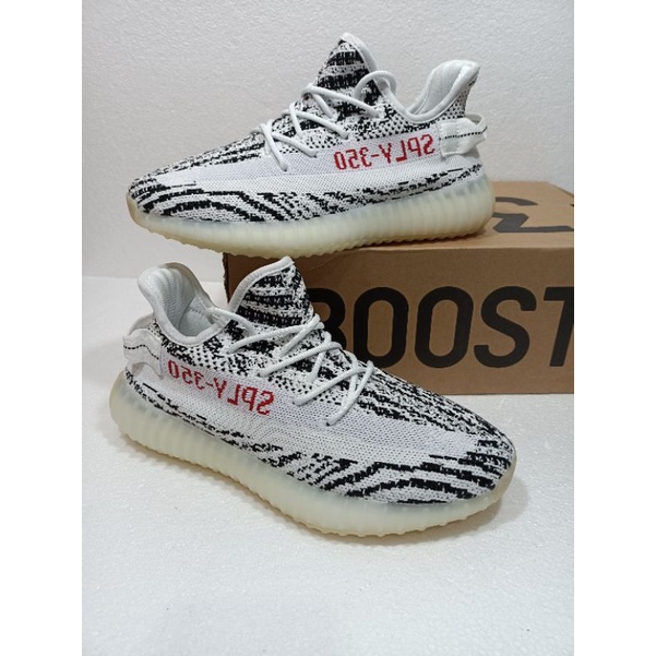 Harga yeezy clearance 350 v2 zebra