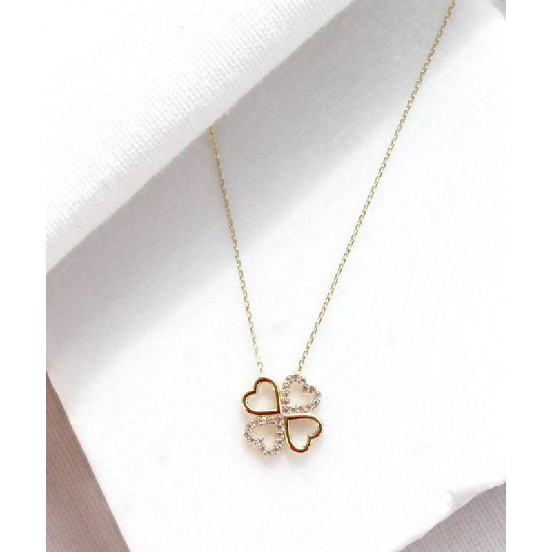 Clover hot sale leaf pendant