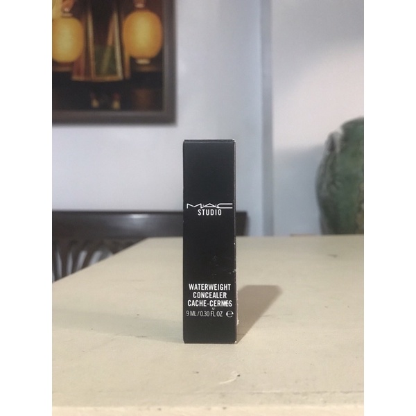 MAC Studio Waterweight Concealer NW35 – Leichter Abdeckstift Mit Mittlerer Deckkraft, 9 Ml