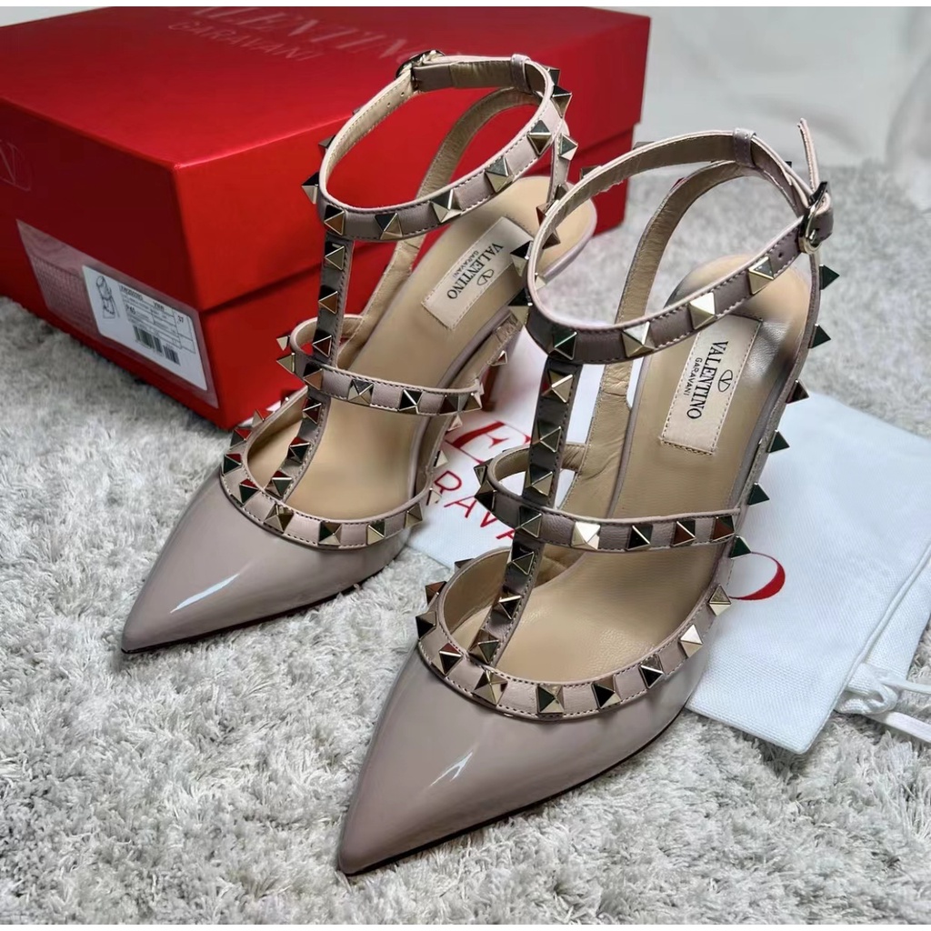 Valentino rockstud true to hot sale size