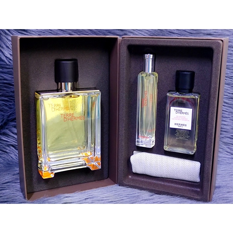 Terre D Hermes edt/pure parfum Gift Set 100/75ml + 15ml + 40ml shower ...