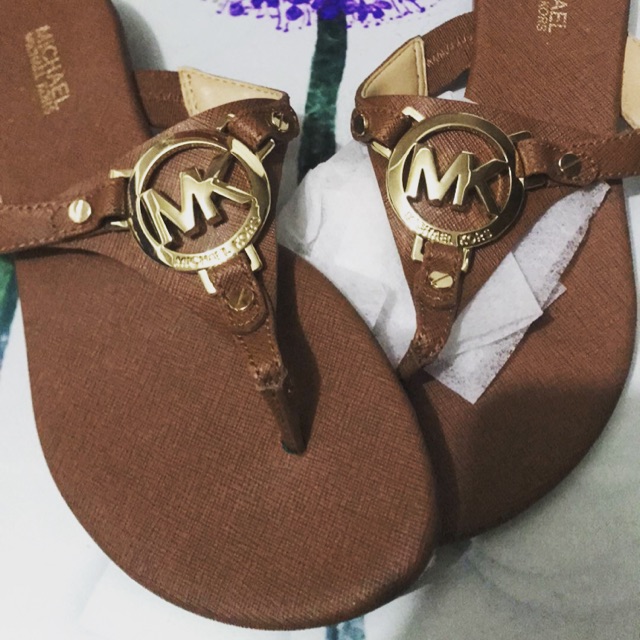 Michael kors outlet flat sandals