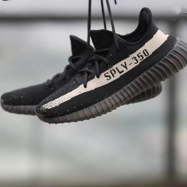 Airadidas Yeezy Boost 350 V2 Core Black White Black & White(the luckiest  gift for yourself, family, and friends)