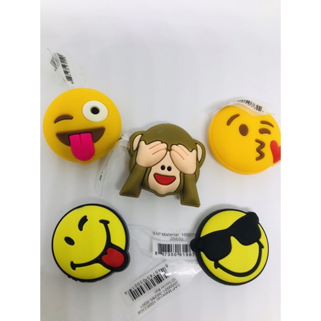 Emoji deals crocs charms