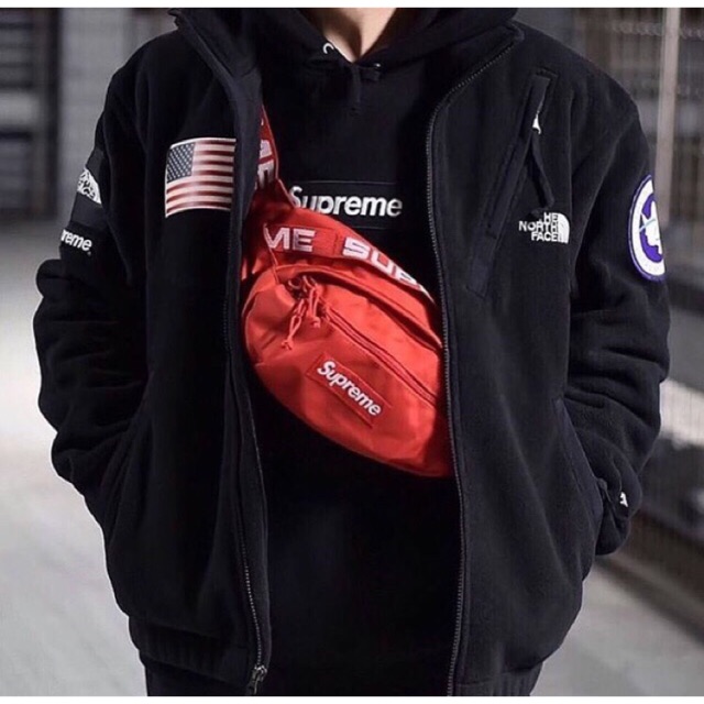 Supreme fanny cheap pack across chest