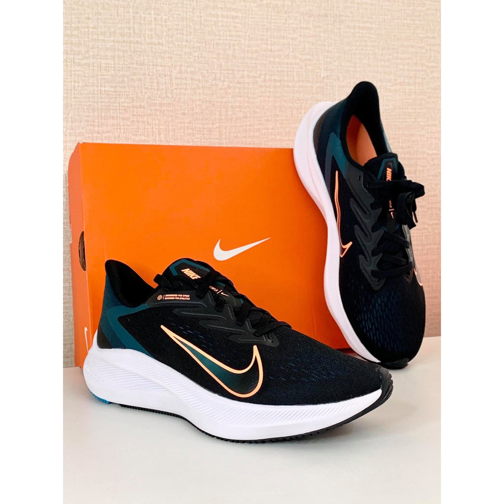 nike zoom winflo 7 running shoe