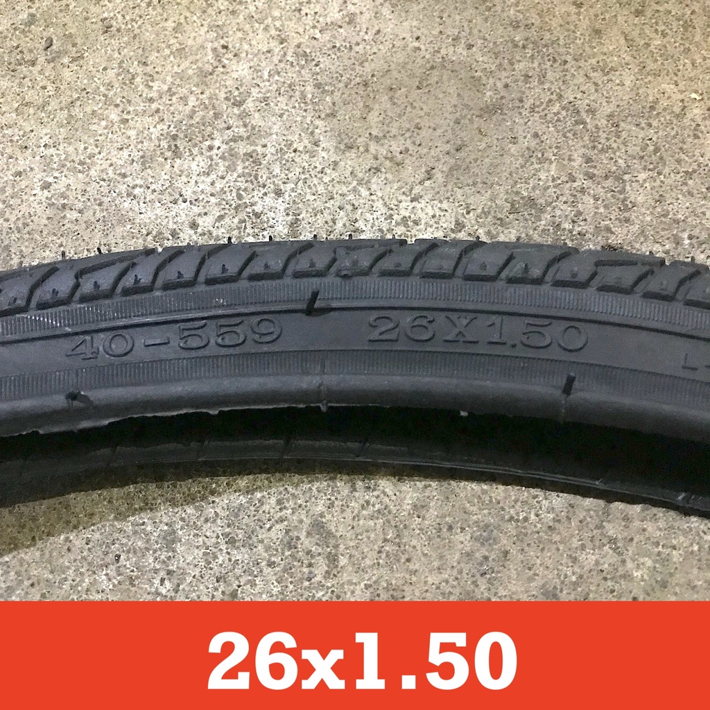 Pneumatico Bici 26 X 1.50 (40-559) Da Turismo, Nero, Con Tasselli, Nuovo