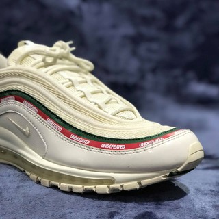 Air max hotsell 97 bianche undefeated