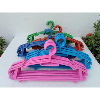 1132 plastic clothes hanger,pastel col 14.5 inches x 6.75H