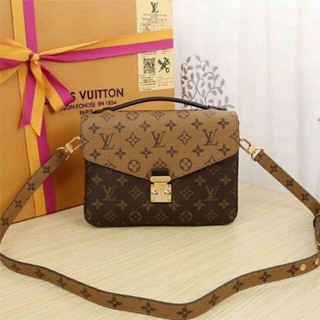 Lv sling bag Complete inclusion with box (Top grade)