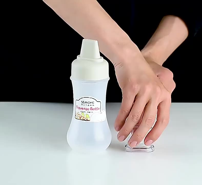 Portable Plastic Jam Bottle With Lid 5-Hole Graduated Jam Bottle ...